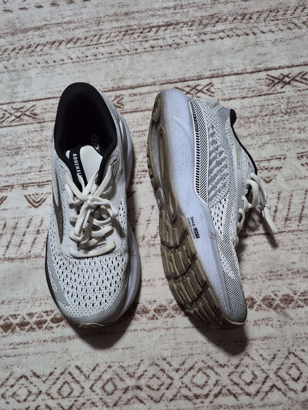 Brooks Women's White and Gray Running Shoes